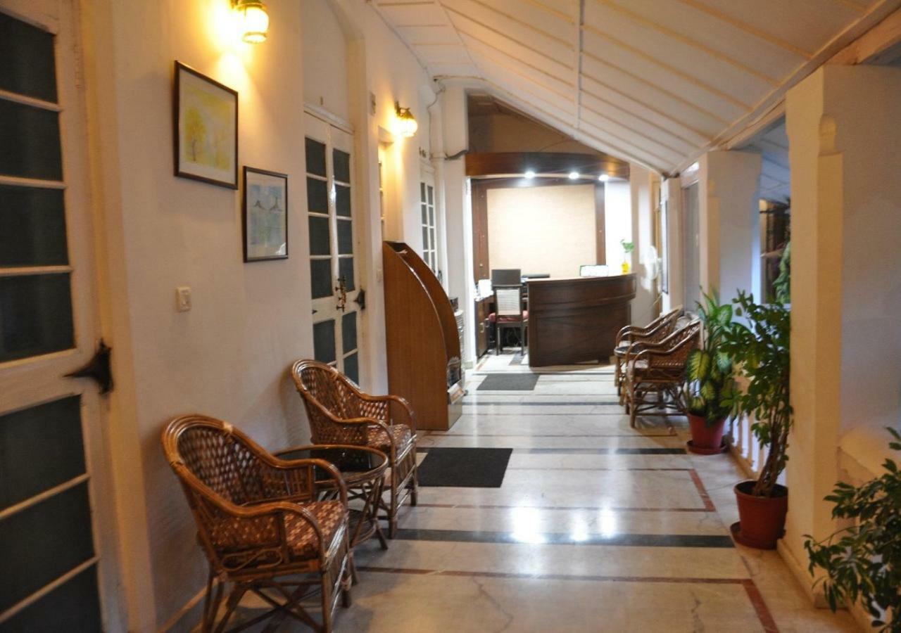 Mpt Rock End Manor, Pachmarhi Hotel Exterior foto